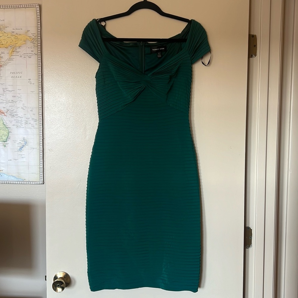 Off the shouldere emerald green dress